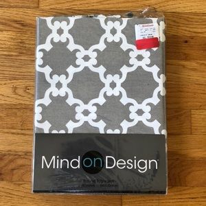 NWT 70” Round Tablecloth